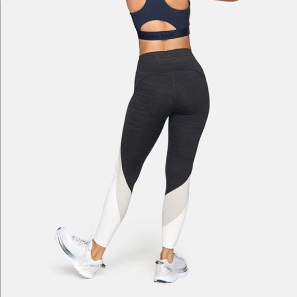 Outdoor Voices TechSweat 7/8 Zoom Leggings, Cloud/Night/Coyote, Size XS - Picture 2 of 7